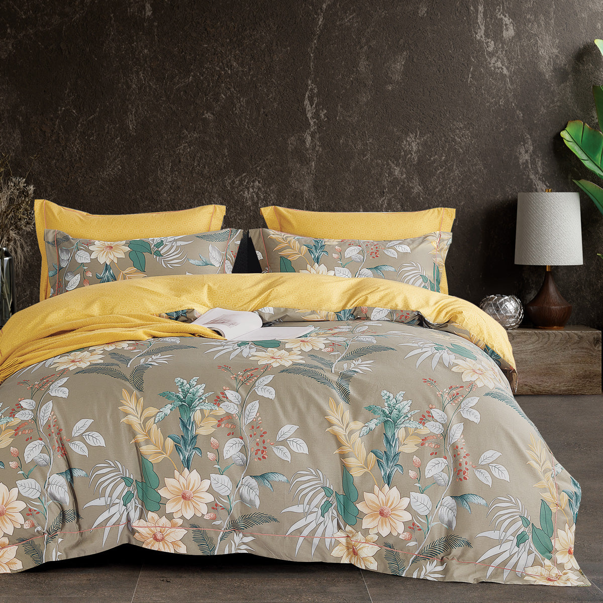 Bloomsbury Bed Linen (Suzanne Sobelle) - Clarisee (Amber)