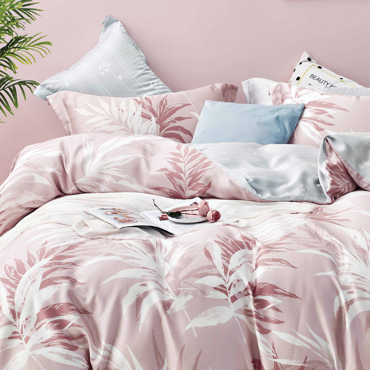 Bloomsbury Bed Linen (Suzanne Sobelle) - Thia