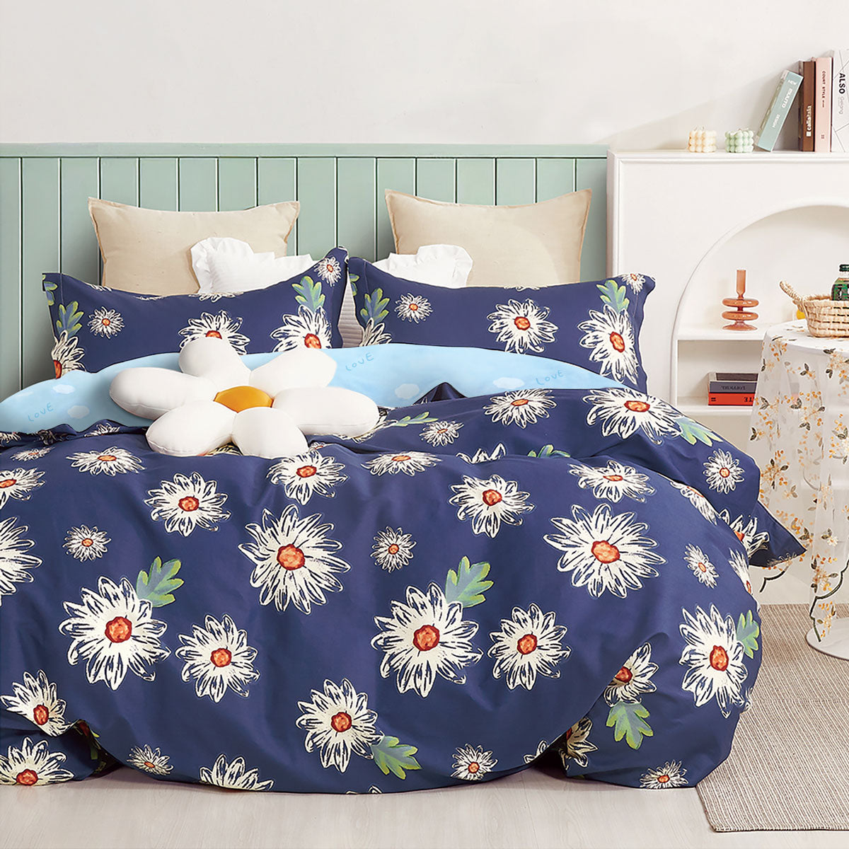 College Collection Bed Linen (The Gang) - NILA